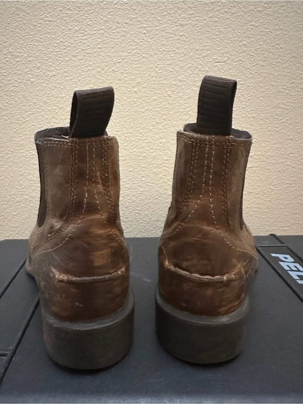 Ariat Men's Brown Leather Chelsea Boots